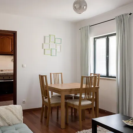 Olivais 2br Apartamento *